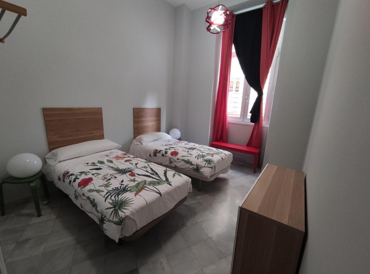 New Samay Hostel Sevilla Dış mekan fotoğraf