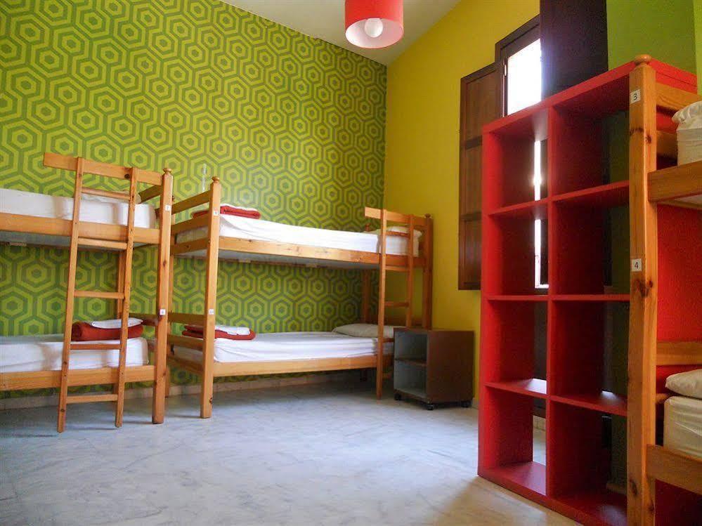 New Samay Hostel Sevilla Dış mekan fotoğraf