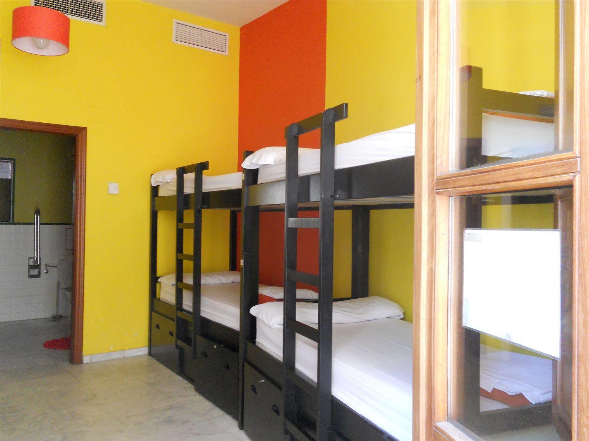 New Samay Hostel Sevilla Dış mekan fotoğraf